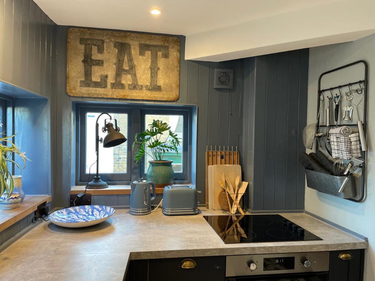 Fabulous Apartment Seconds From Beach By Whitstable-Holidays, Pudding Pan 외부 사진