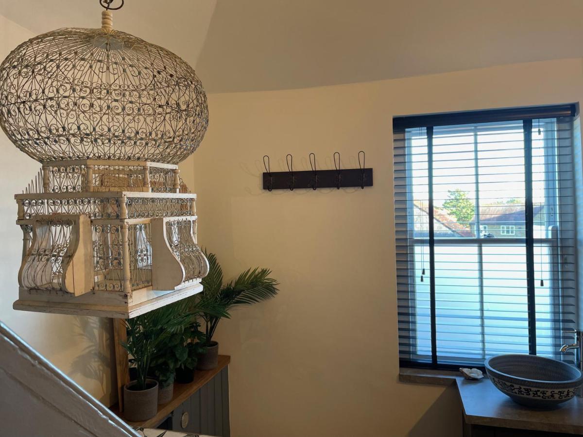 Fabulous Apartment Seconds From Beach By Whitstable-Holidays, Pudding Pan 외부 사진